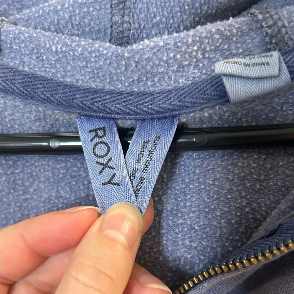 Roxy lightweight blue zip up hoodie - Picture 3 of 7
